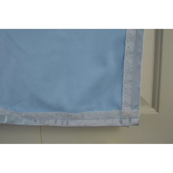 Garden Lane Layette Blue Baby Blanket USA Made Satin Trim